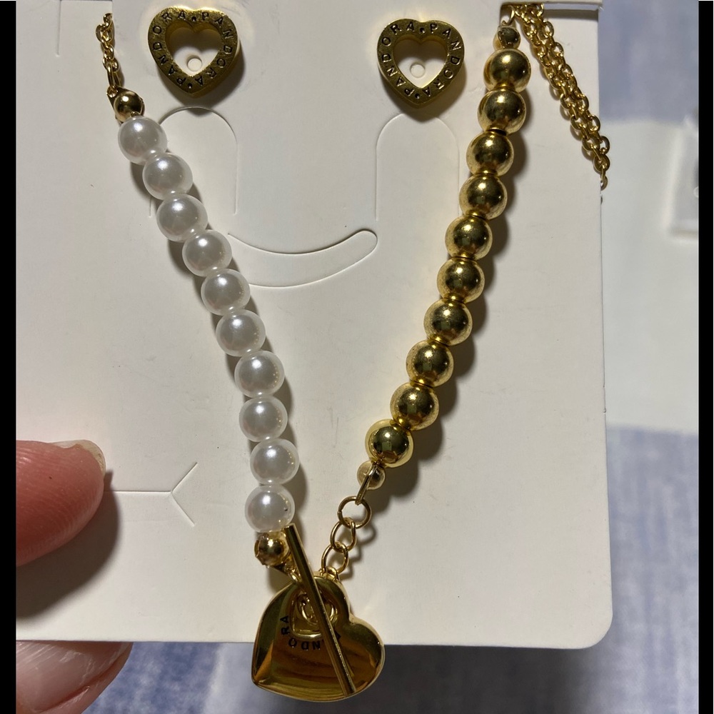 Stainless steel gold tone necklace and earring set